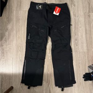Brand new Columbia titanium Recco ski pants